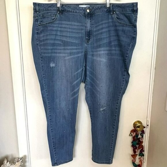 LANE BRYANT PLUS SIZE 26 MEDIUM WASH SKINNY ANKLE JEANS SCATTERED RHINESTONES - Picture 2 of 10